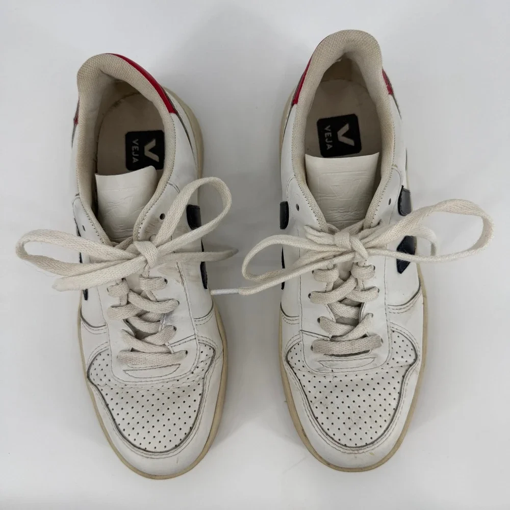 Veja V-10 Sneakers Womens 8 White Navy Red Good Leather Low‎ Top Trainers